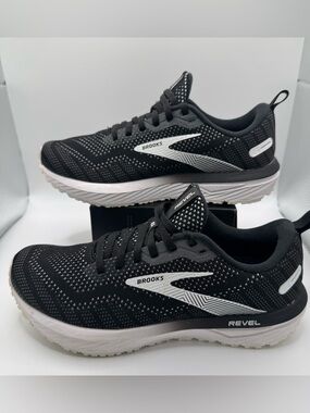 Brooks Revel 6 Blackened Pearl Running Shoes Gorpcore Athleisure Sneakers 7 EUC